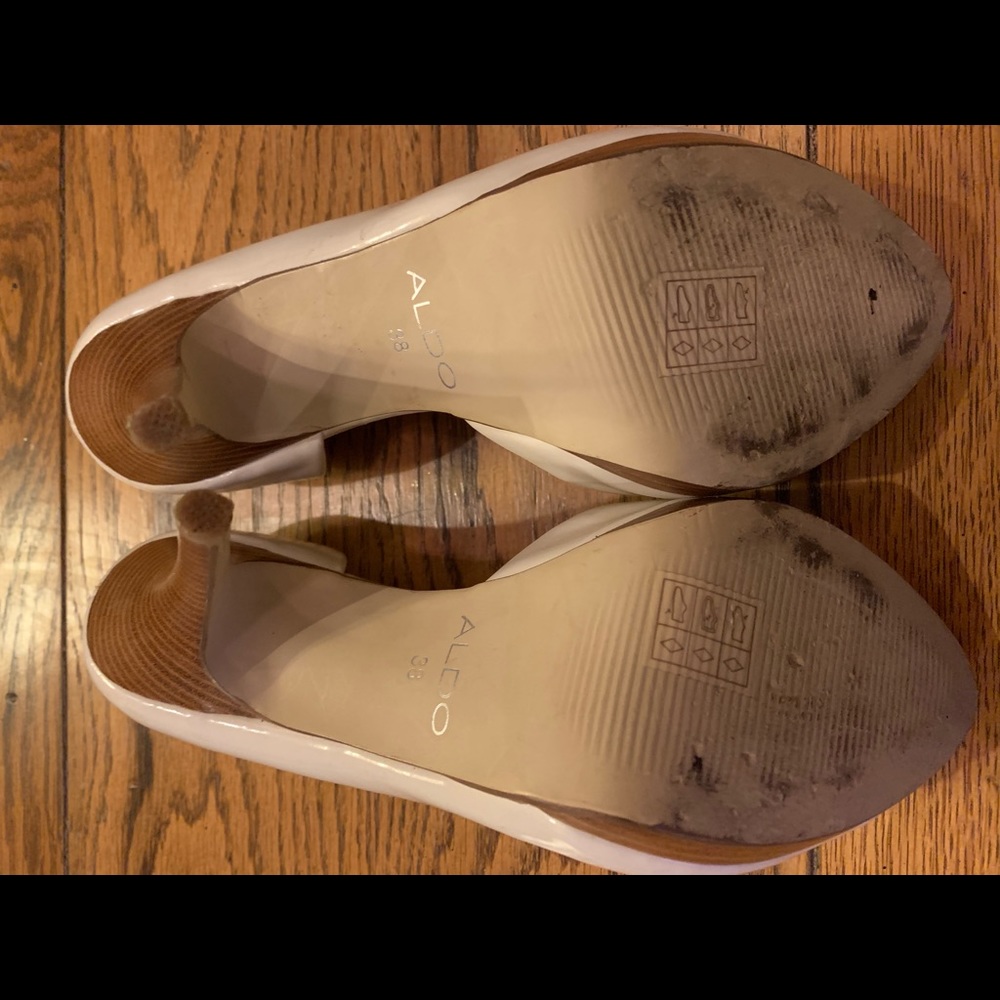 Heels - Picture 6 of 7